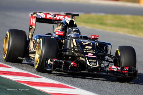 Romain-Grosjean-Lotus-2015-F1-testing-Barcelona-91